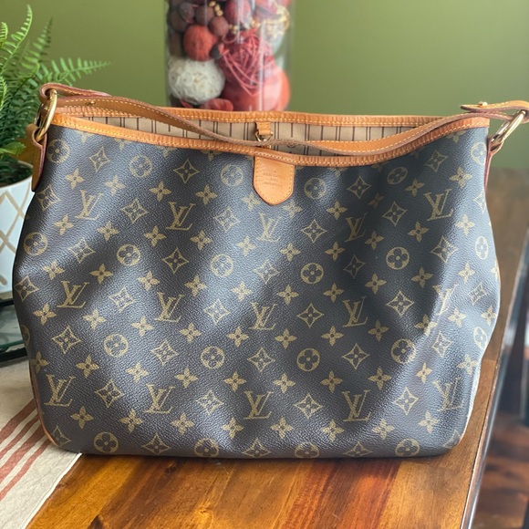 Authentic Monogram Louis Vuitton Delightful Shoulder Bag - Picture 2 of 16